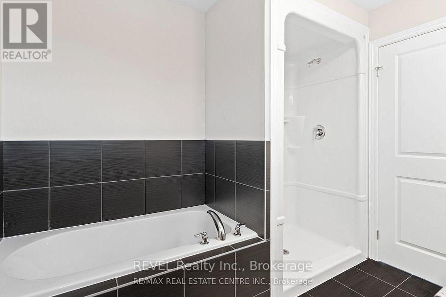 103 Mclaughlin Street, Welland, Ontario  L3B 0J9 - Photo 18 - X12371290