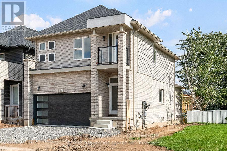 103 Mclaughlin Street, Welland, Ontario  L3B 0J9 - Photo 2 - X12371290