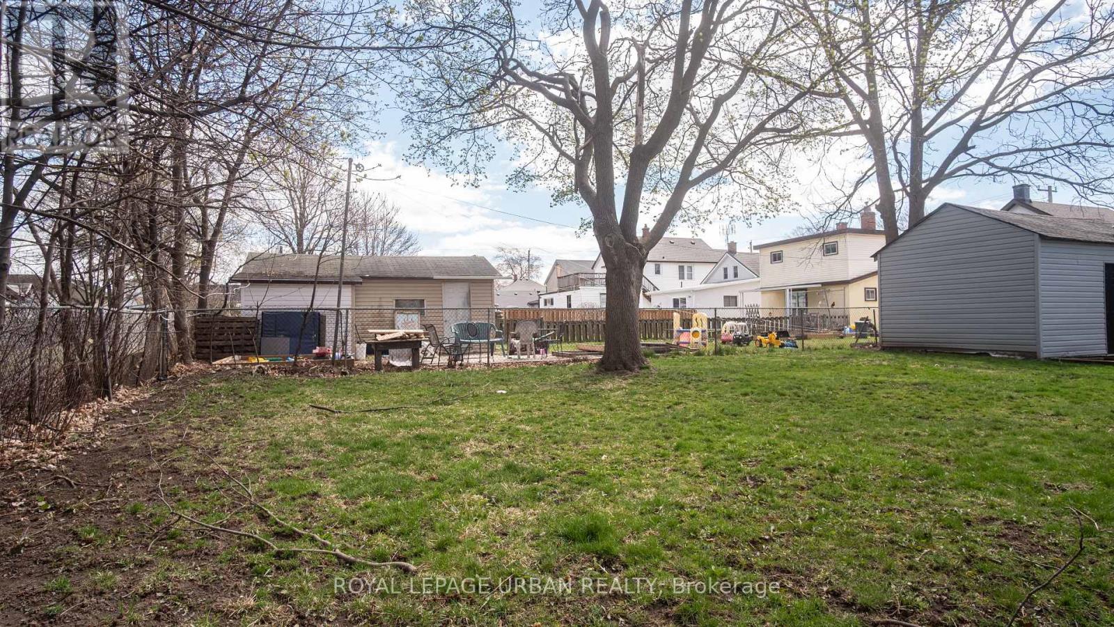 36 Welland Street, Welland, Ontario  L3B 4E4 - Photo 38 - X12372602