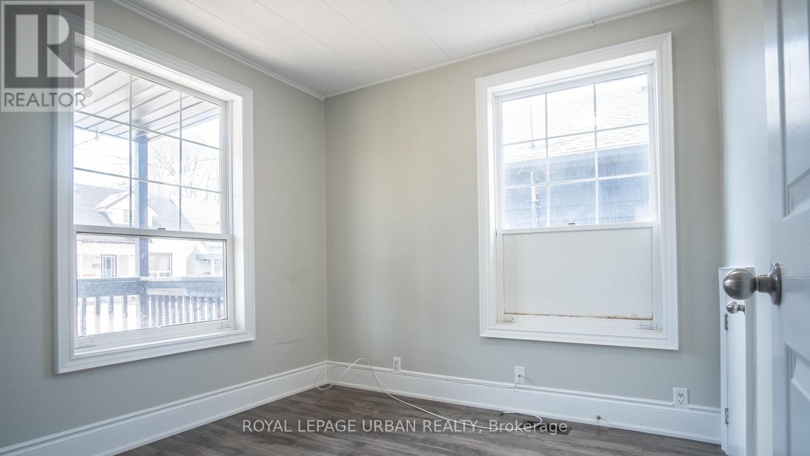 36 Welland Street, Welland, Ontario  L3B 4E4 - Photo 6 - X12372602