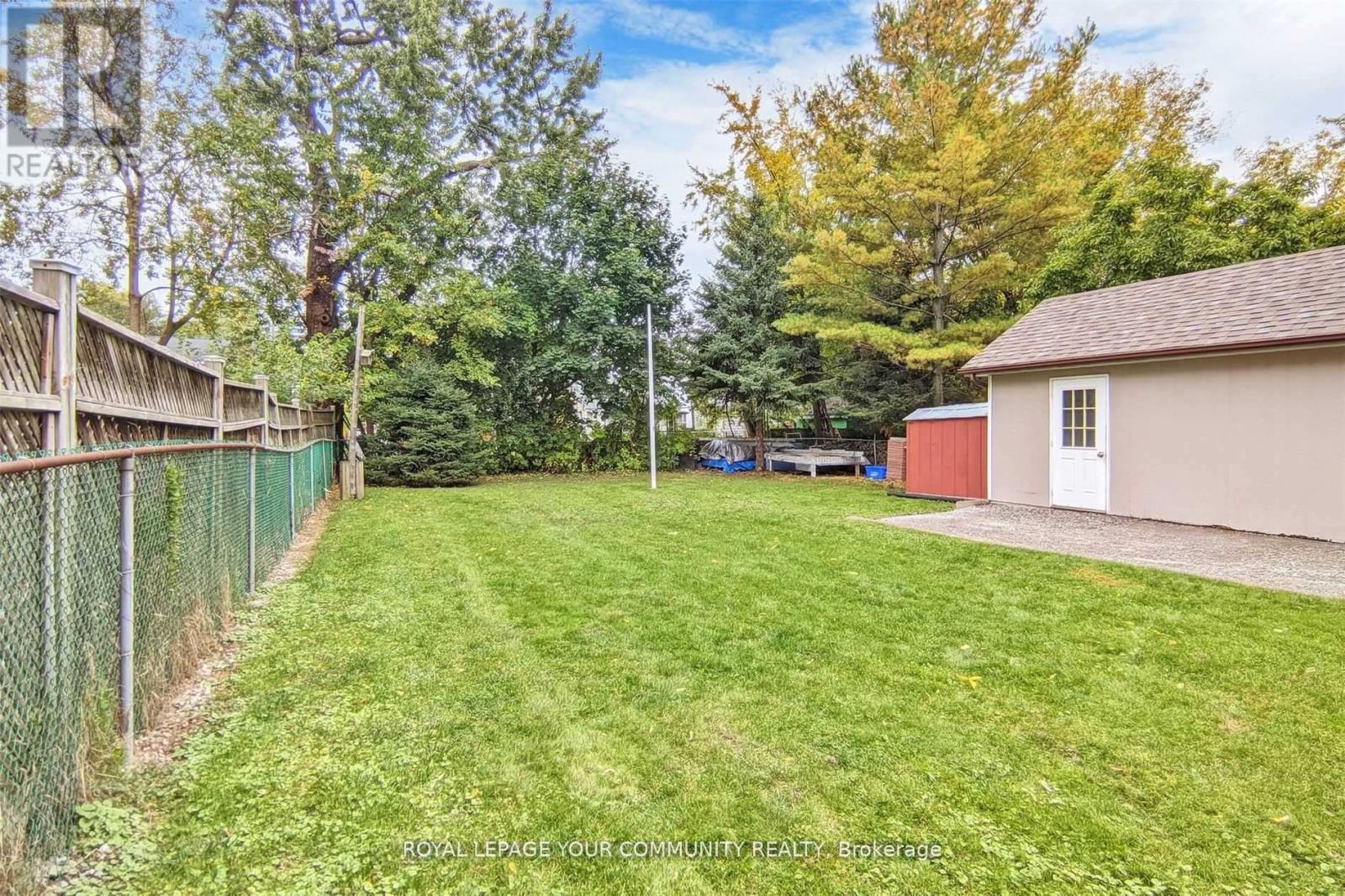 Upper - 19 Homewood Avenue, Toronto, Ontario  M2M 1K1 - Photo 20 - C12372606