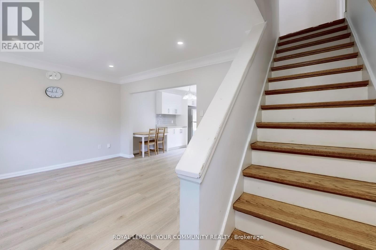 Upper - 19 Homewood Avenue, Toronto, Ontario  M2M 1K1 - Photo 9 - C12372606
