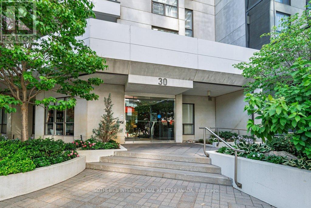 1105 - 30 Holly Street, Toronto, Ontario  M4S 3C2 - Photo 2 - C12323940