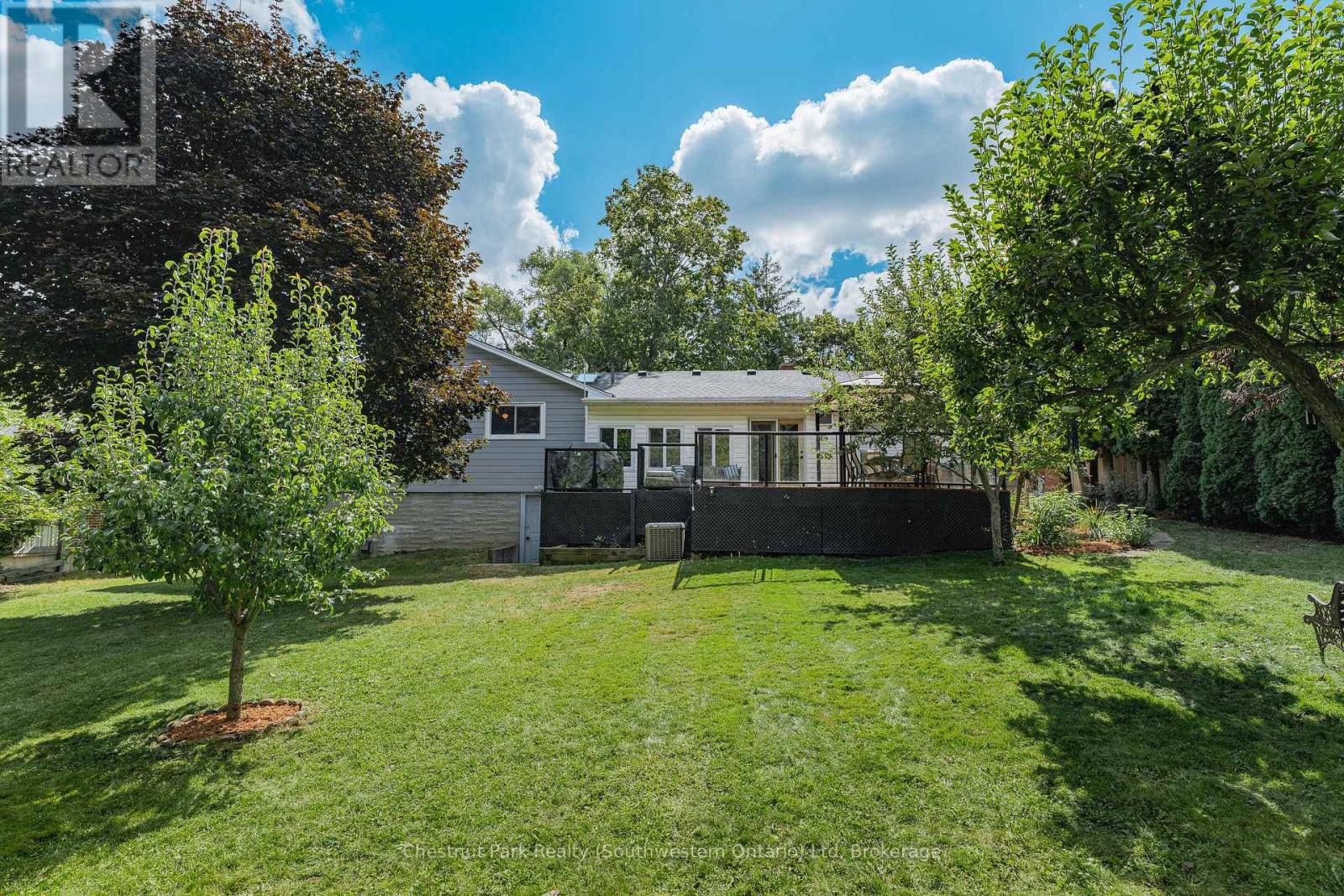 68 Lemon Street, Guelph, Ontario  N1E 2H3 - Photo 17 - X12372642
