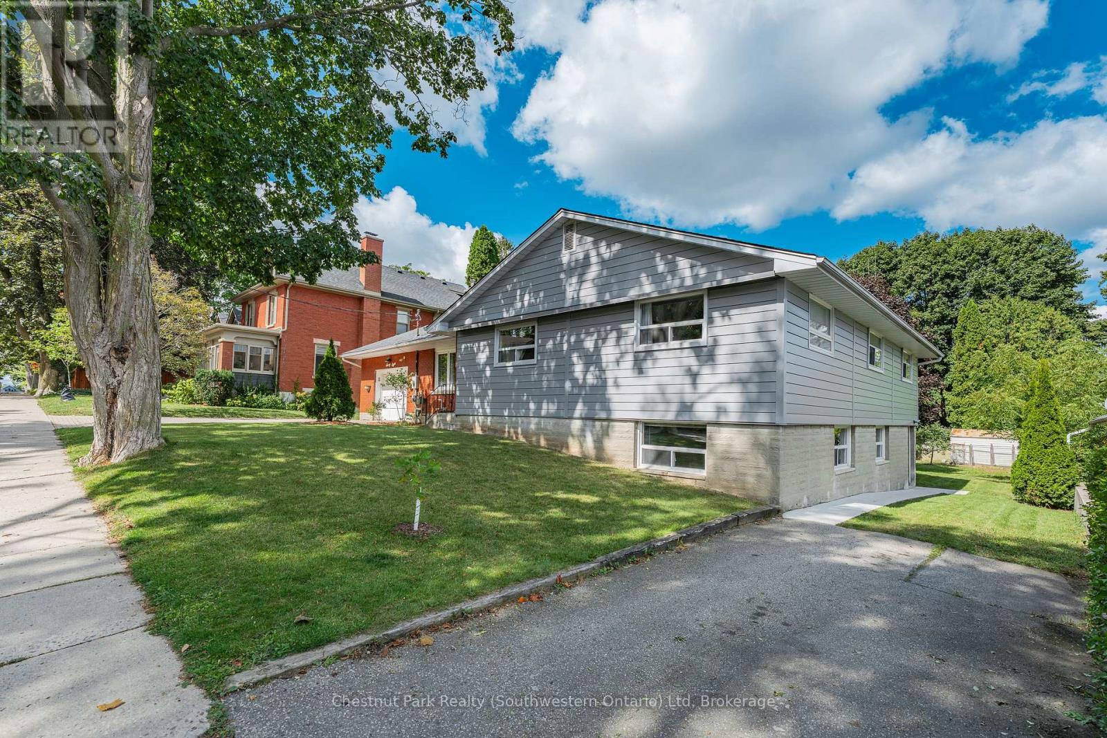 68 Lemon Street, Guelph, Ontario  N1E 2H3 - Photo 23 - X12372642