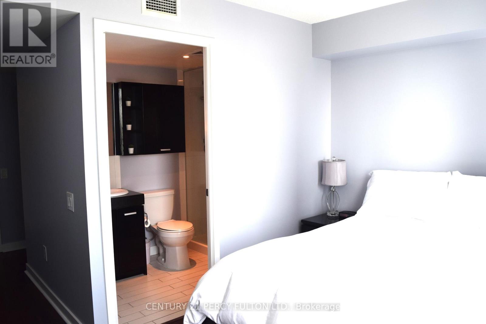 910 - 15 Singer Court, Toronto, Ontario  M2K 0B1 - Photo 14 - C12372643