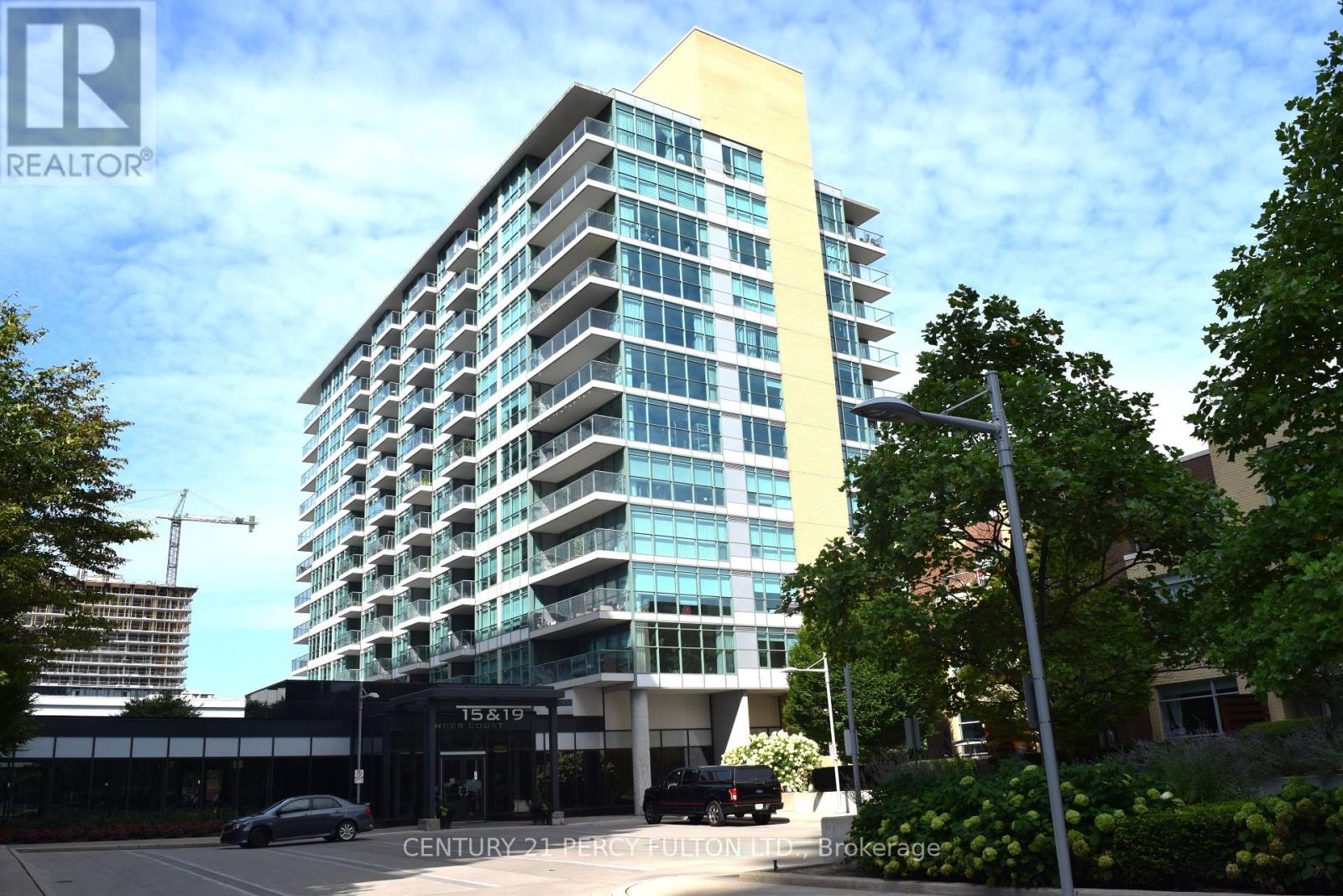 910 - 15 Singer Court, Toronto, Ontario  M2K 0B1 - Photo 2 - C12372643