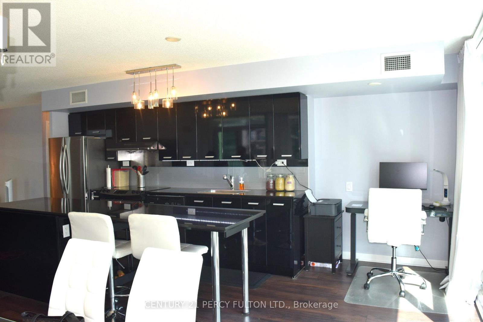 910 - 15 Singer Court, Toronto, Ontario  M2K 0B1 - Photo 8 - C12372643