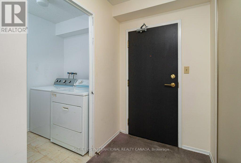 1105 - 30 Holly Street, Toronto, Ontario  M4S 3C2 - Photo 32 - C12323940