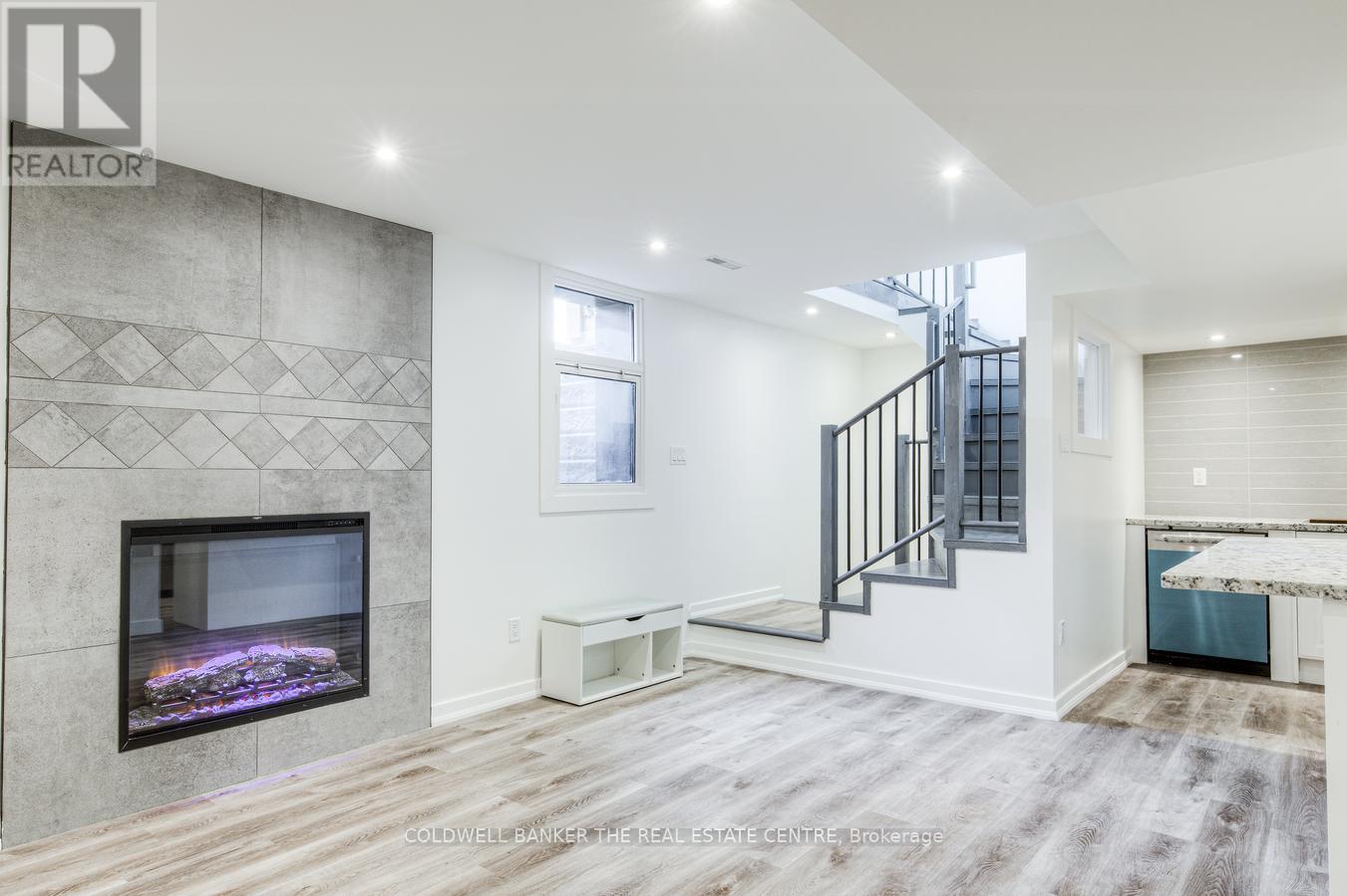 Lower - 562 Winette Road, Pickering, Ontario  L1W 2M3 - Photo 3 - E12363326