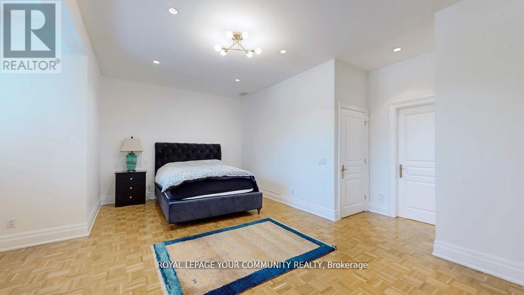 43 Denham Drive, Richmond Hill, Ontario  L4C 6H7 - Photo 21 - N12115546