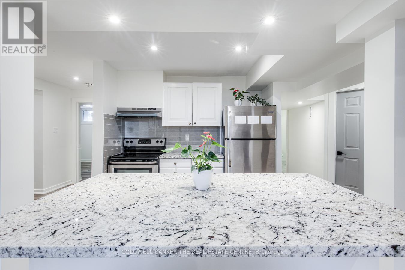 Lower - 562 Winette Road, Pickering, Ontario  L1W 2M3 - Photo 7 - E12363326