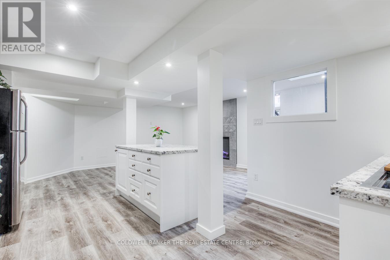 Lower - 562 Winette Road, Pickering, Ontario  L1W 2M3 - Photo 19 - E12363326