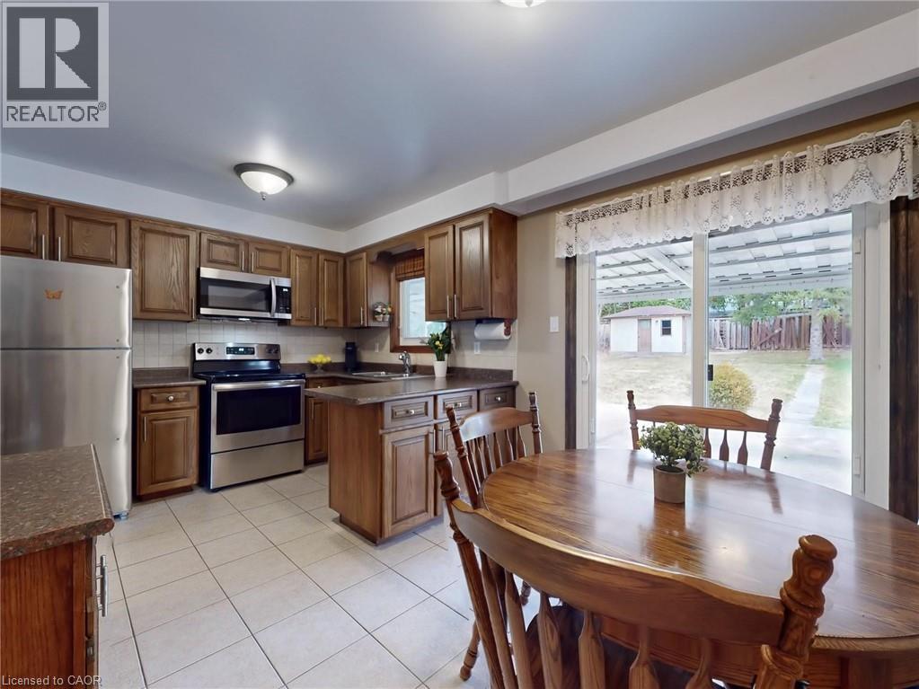 11 Meadowland Gate, Brampton, Ontario  L6W 3N8 - Photo 11 - 40764777