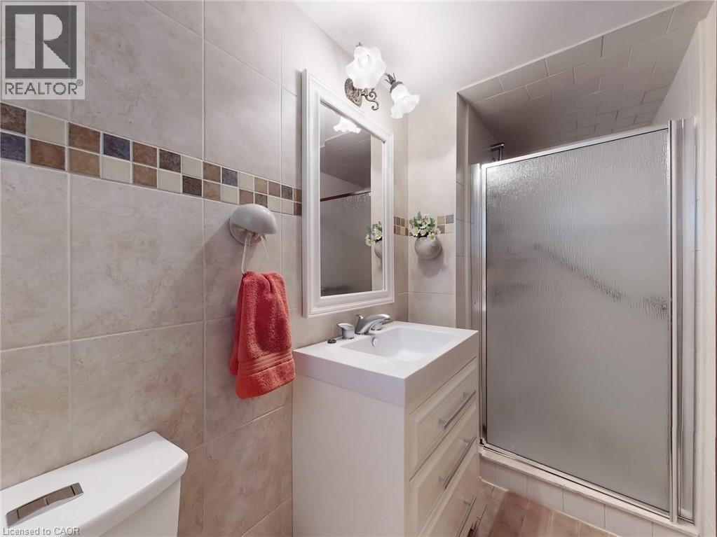 11 Meadowland Gate, Brampton, Ontario  L6W 3N8 - Photo 16 - 40764777