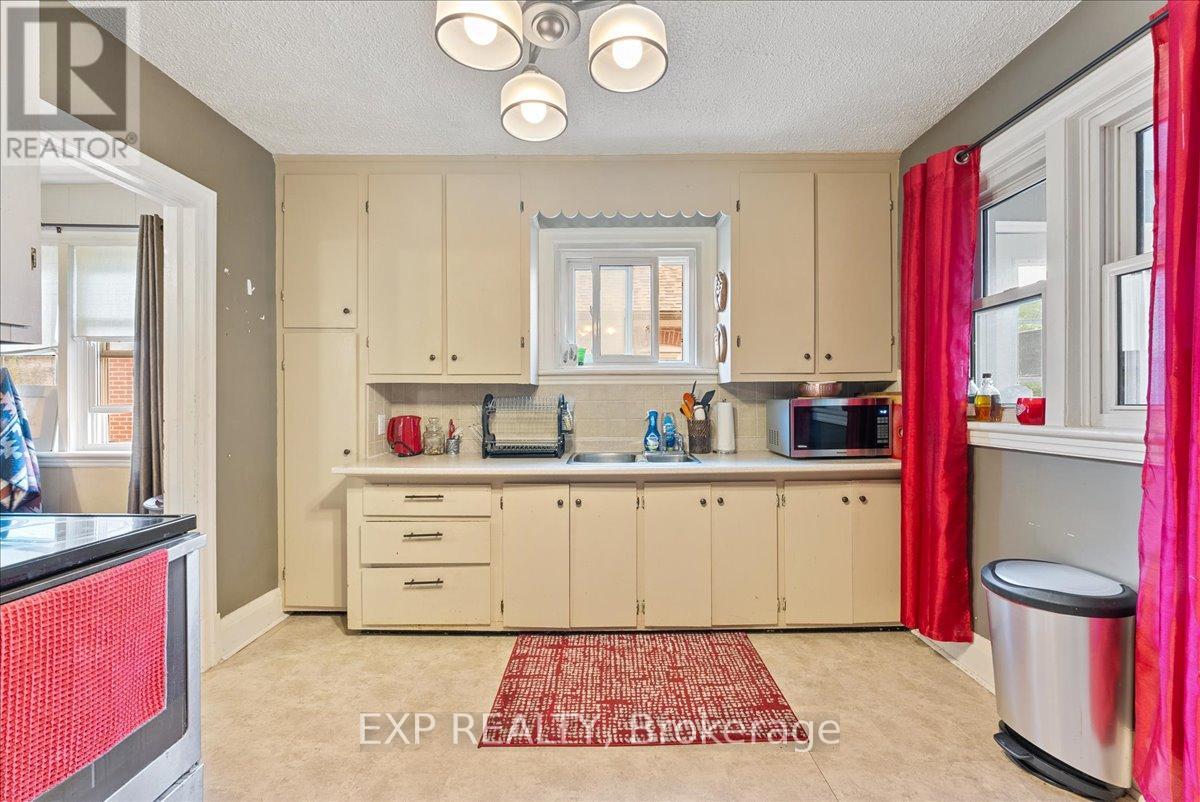 225 Mcgill Street, Peterborough, Ontario  K9J 1W2 - Photo 16 - X12372668