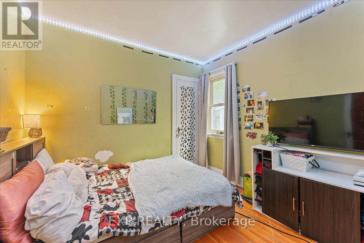 225 Mcgill Street, Peterborough, Ontario  K9J 1W2 - Photo 19 - X12372668