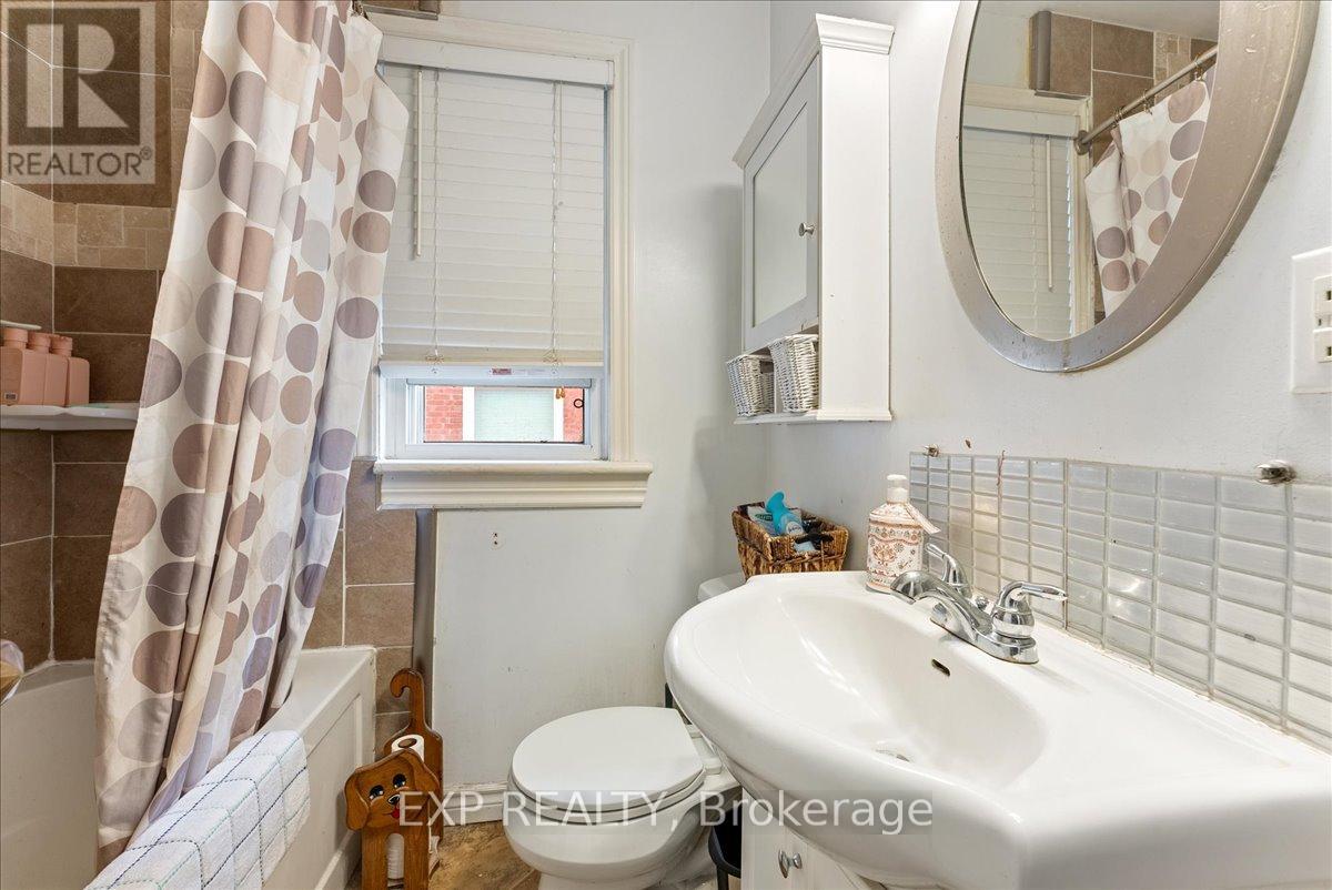 225 Mcgill Street, Peterborough, Ontario  K9J 1W2 - Photo 23 - X12372668