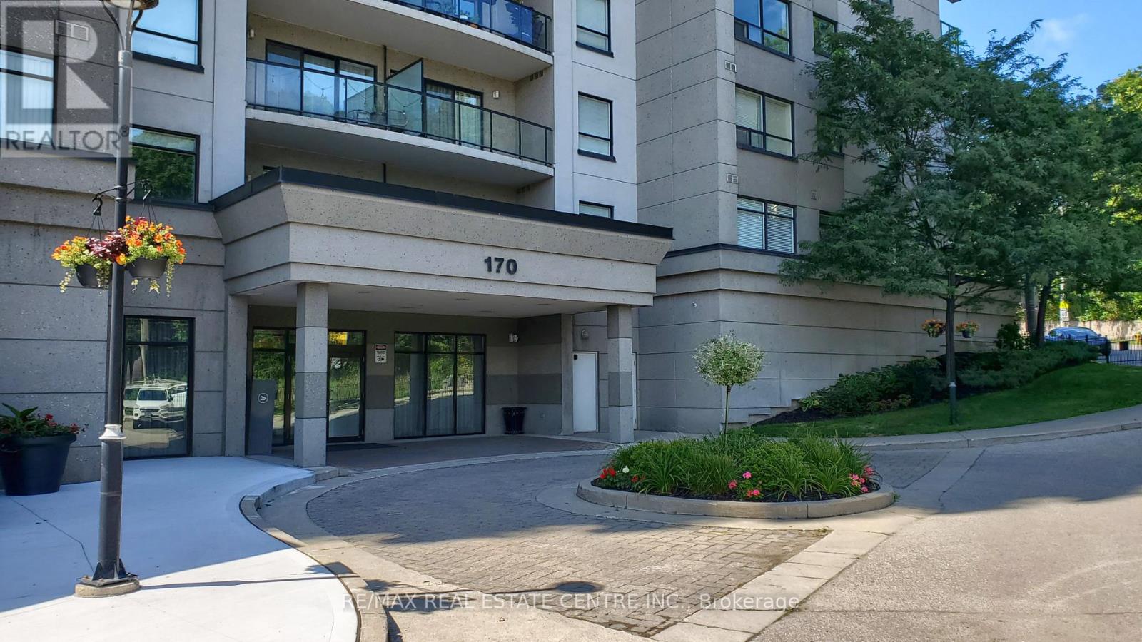 Property at 308 - 170 WATER STREET N image 2