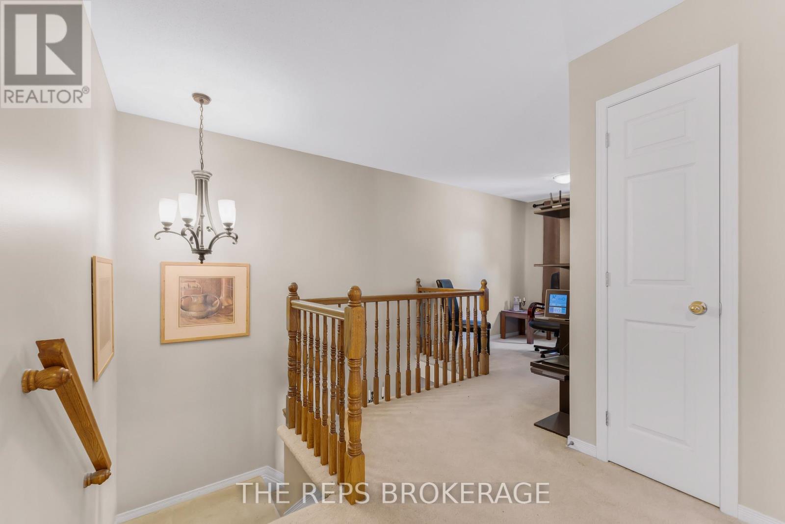 97 Black Bear Way, Ottawa, Ontario  K2S 2G6 - Photo 13 - X12372683
