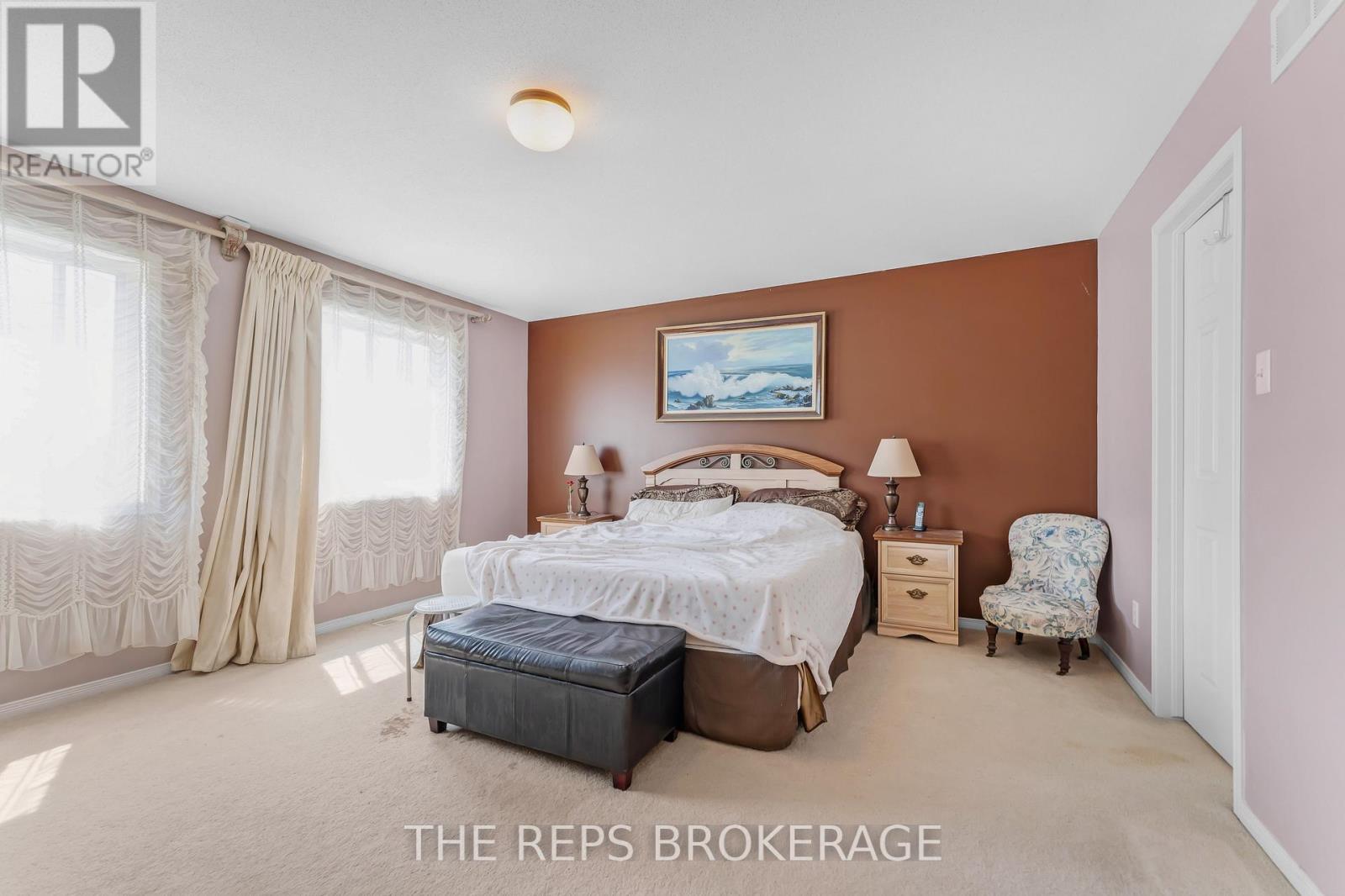 97 Black Bear Way, Ottawa, Ontario  K2S 2G6 - Photo 15 - X12372683