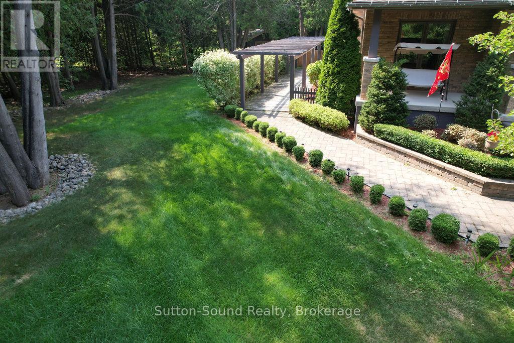 318760 Grey Road 1 Road, Georgian Bluffs, Ontario  N4K 5N4 - Photo 5 - X12372692