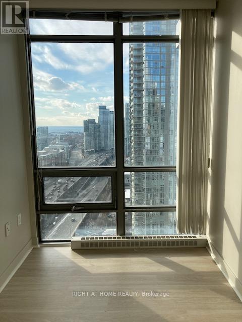 3007 - 5 Mariner Terrace, Toronto, Ontario  M5V 3V6 - Photo 5 - C12372700