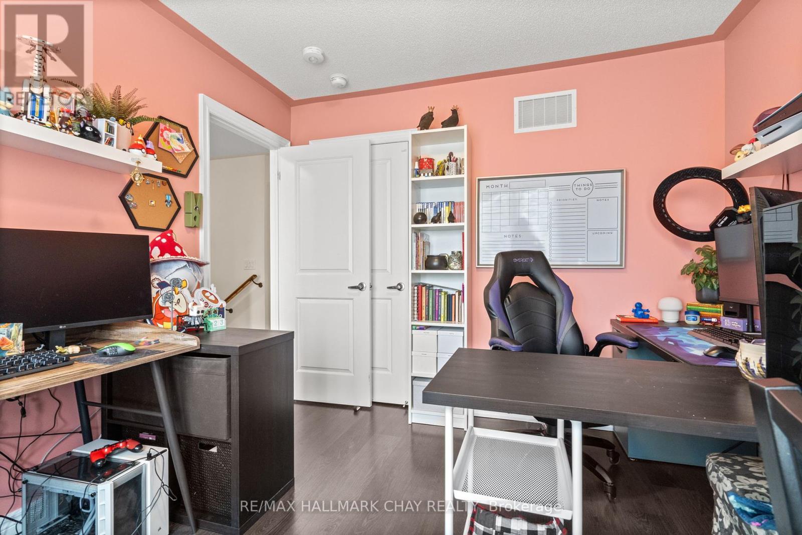 319 Atkinson Street, Clearview, Ontario  L0M 1S0 - Photo 17 - S12372699