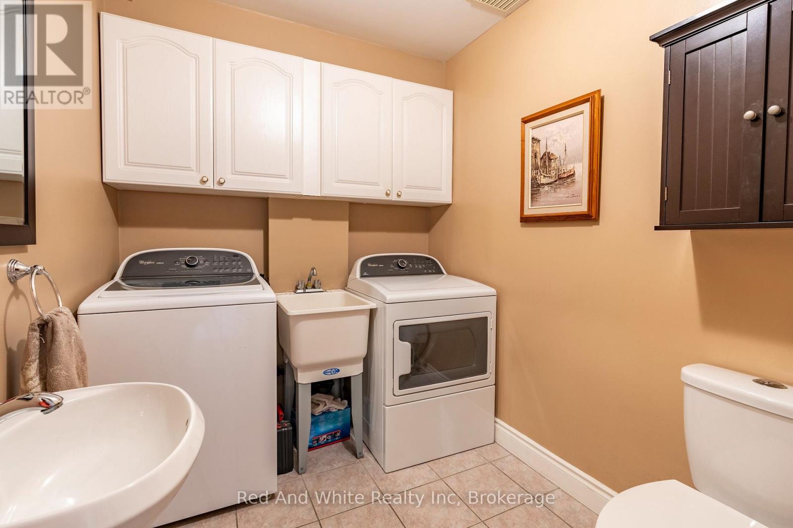 447 Old Chicopee Trail, Kitchener, Ontario N2A 4H1 - Photo 9 - X12291079