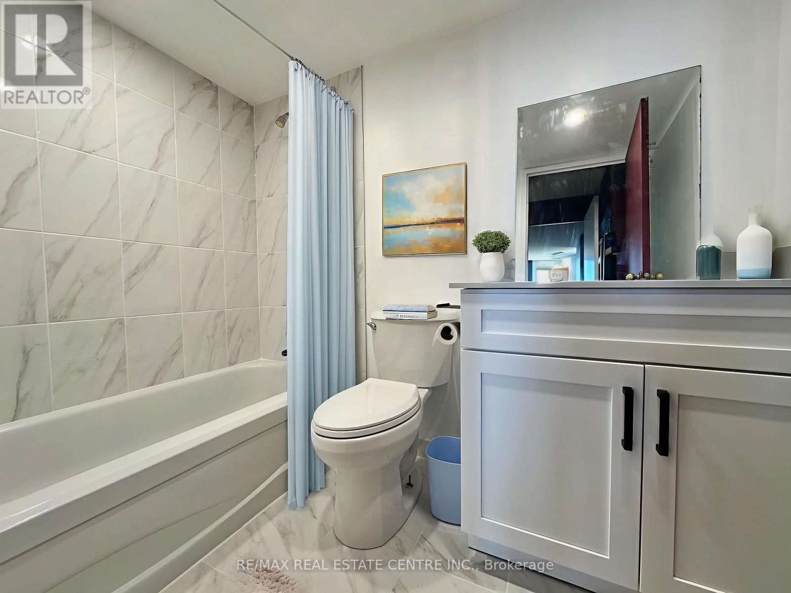 Ph5 - 25 Trailwood Drive, Mississauga, Ontario  L4Z 3K9 - Photo 8 - W12372674