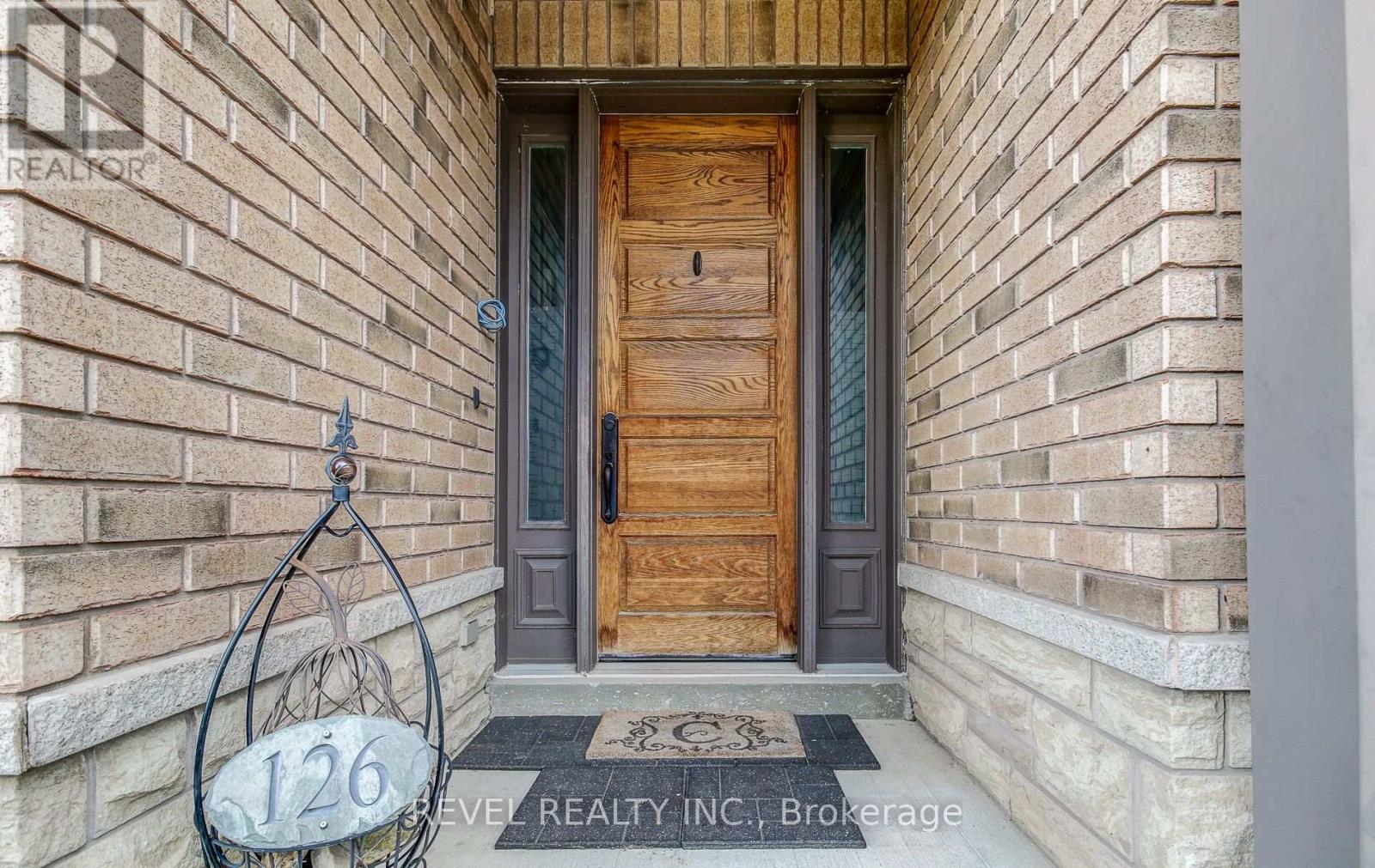 Property at 126 ABERFOYLE MILL CRESCENT image 3