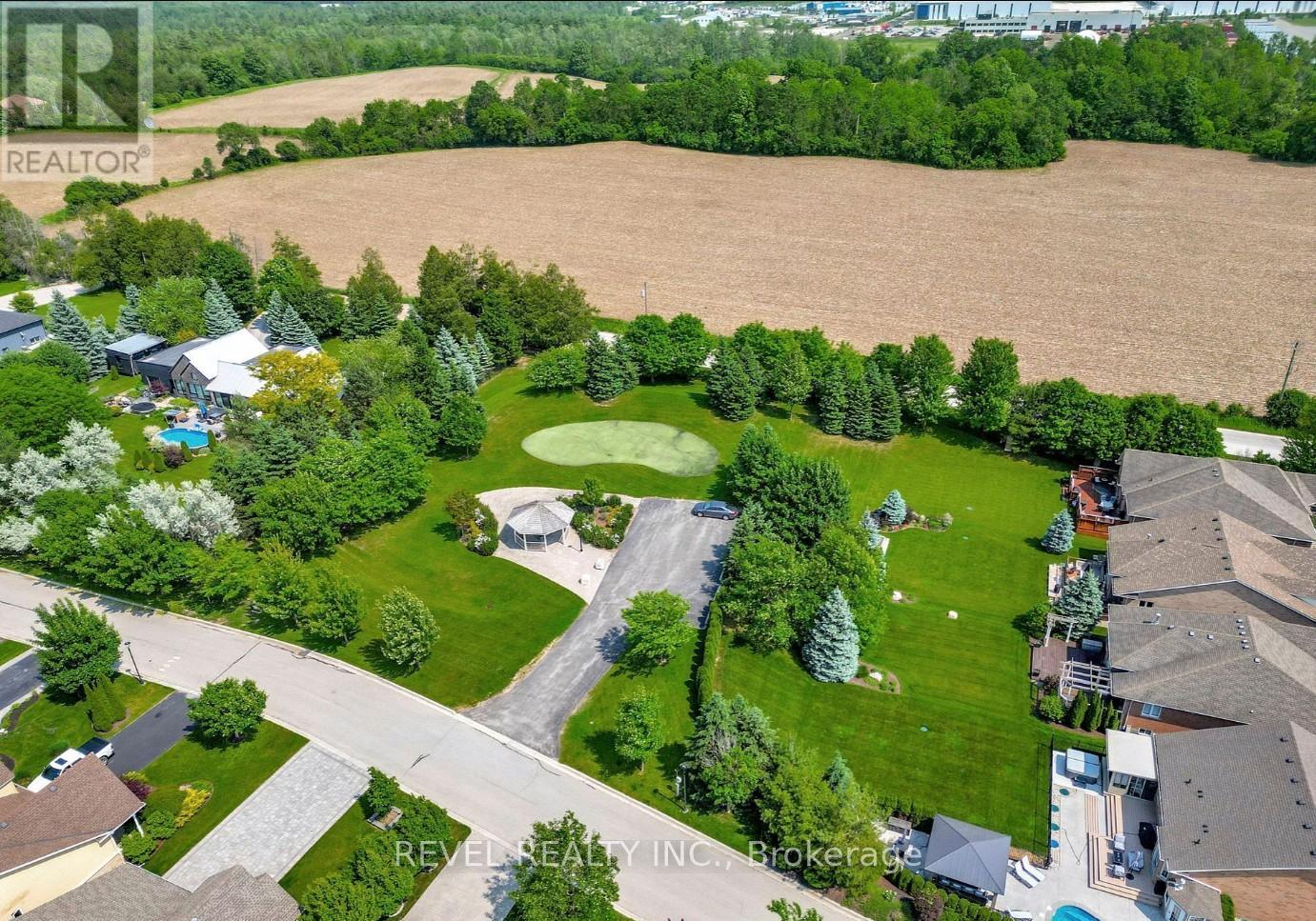 126 Aberfoyle Mill Crescent, Puslinch, Ontario  N1H 6H9 - Photo 31 - X12372682
