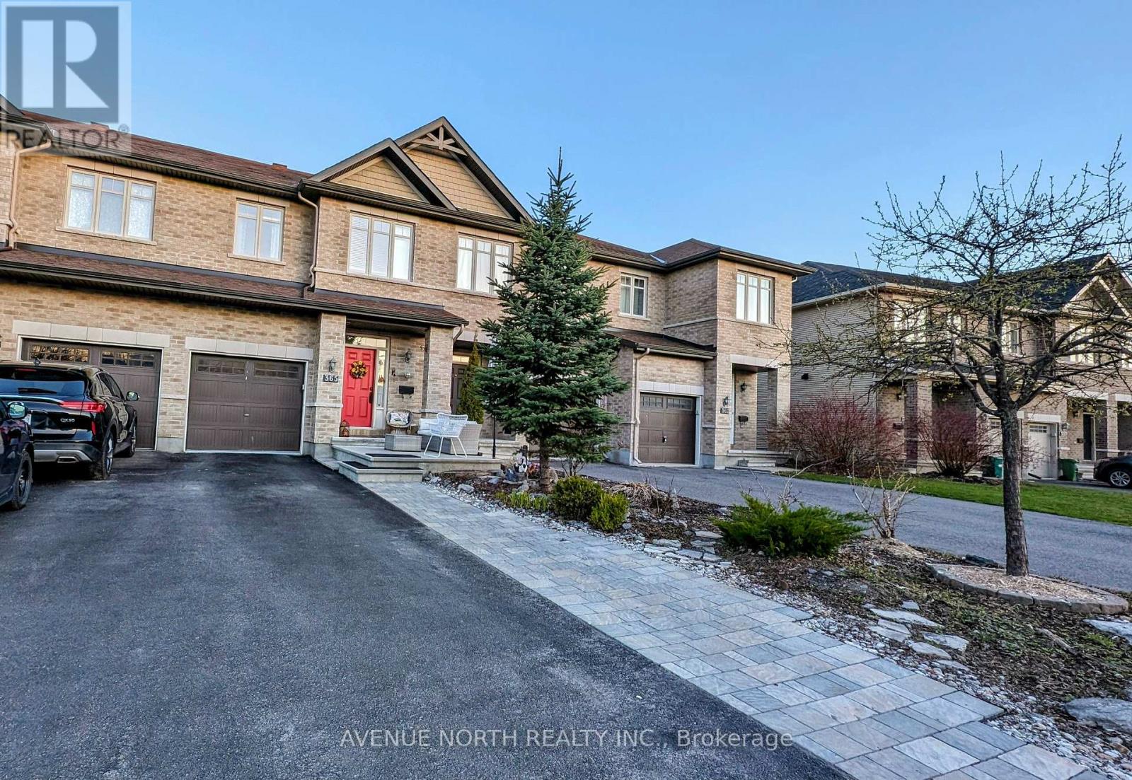 365 Cooks Mill Crescent, Ottawa, Ontario  K1V 2N2 - Photo 2 - X12372705