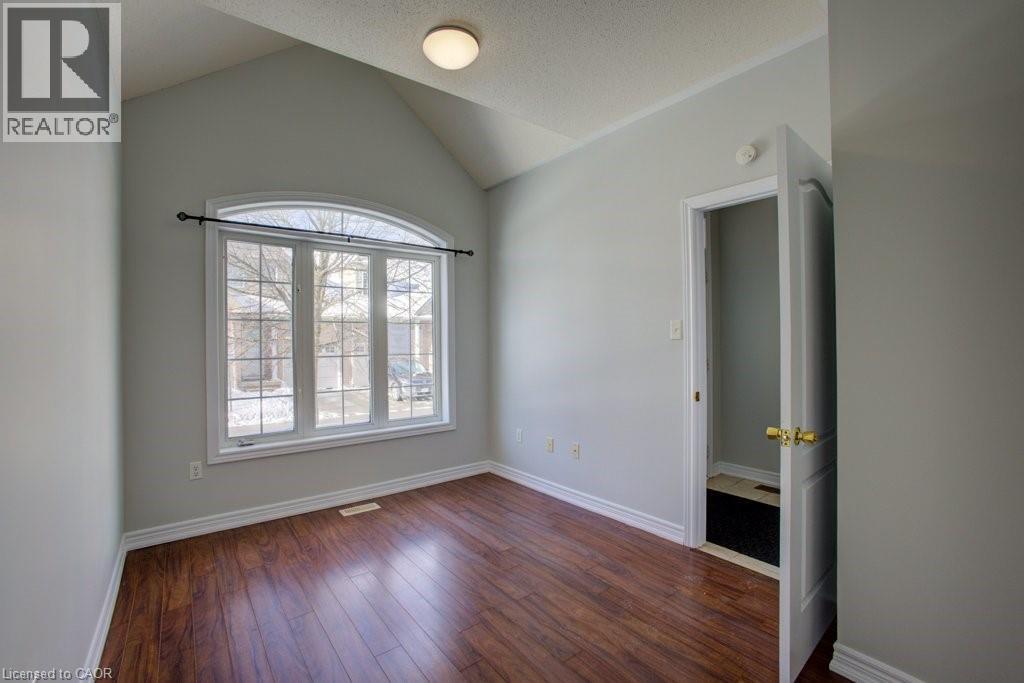 19 Niagara Drive Unit# 27, Oshawa, Ontario  L1G 8G2 - Photo 4 - 40746257
