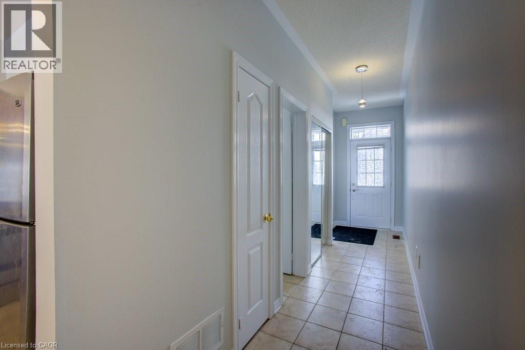 19 Niagara Drive Unit# 27, Oshawa, Ontario  L1G 8G2 - Photo 6 - 40746257