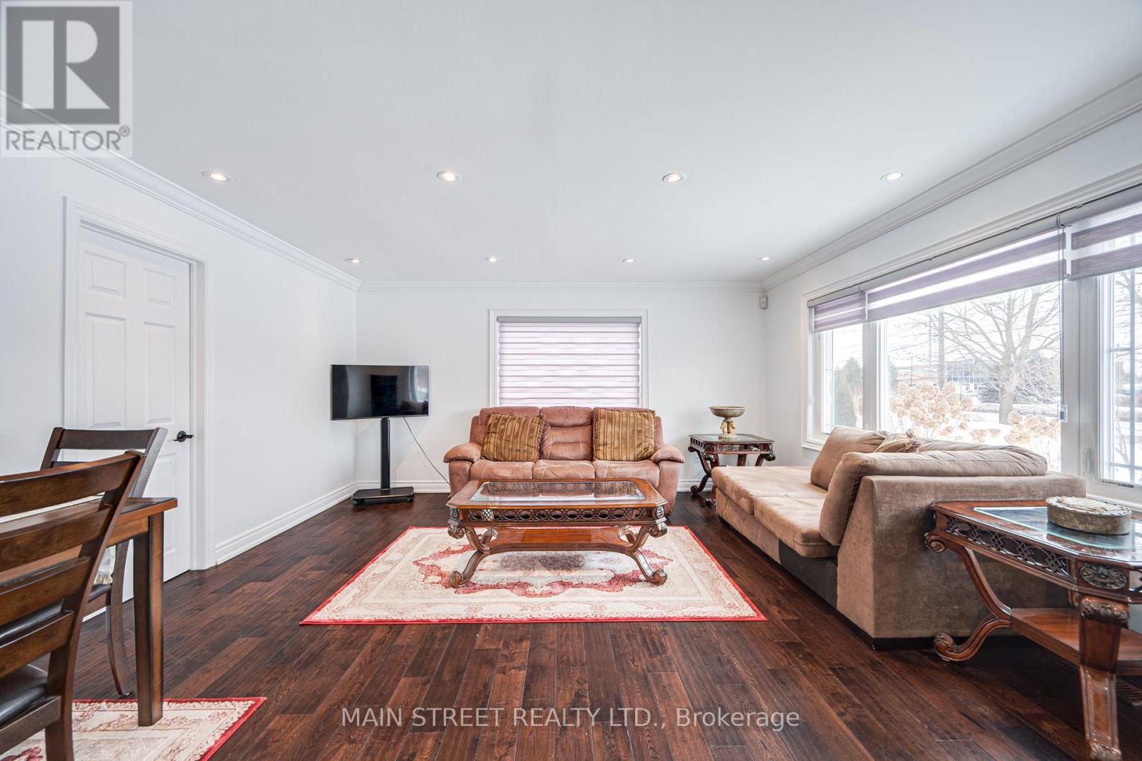 18166 Leslie Street, East Gwillimbury, Ontario  L9N 0M5 - Photo 5 - N12372701