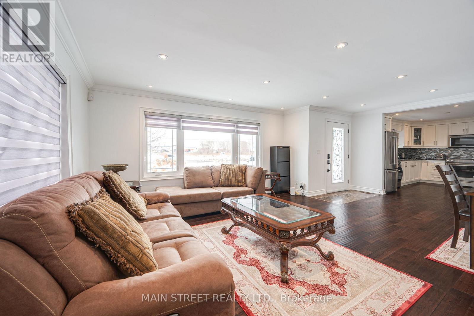 18166 Leslie Street, East Gwillimbury, Ontario  L9N 0M5 - Photo 7 - N12372701