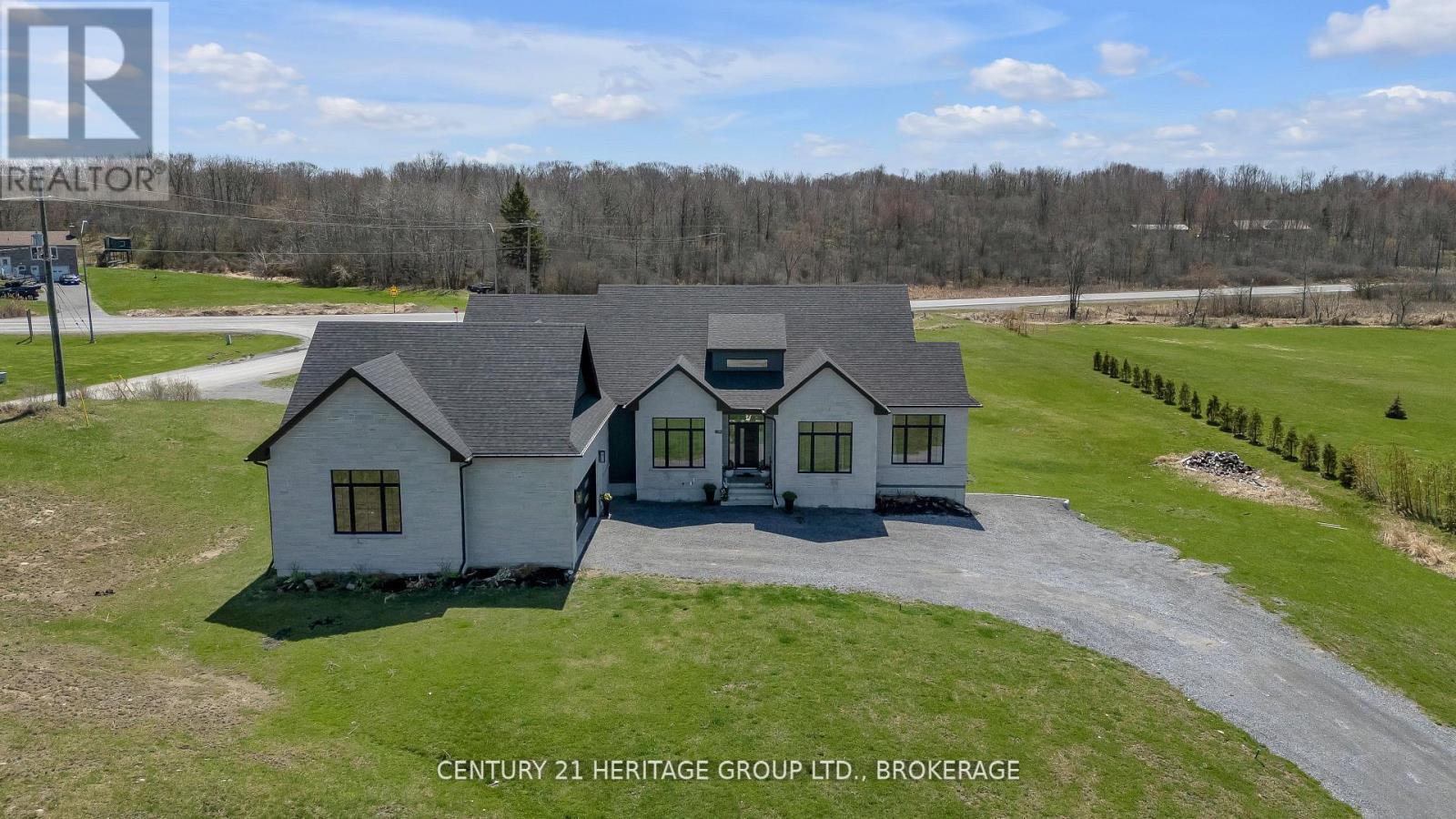 245 Mann Drive, Kingston, Ontario  K7L 0G2 - Photo 2 - X12372745