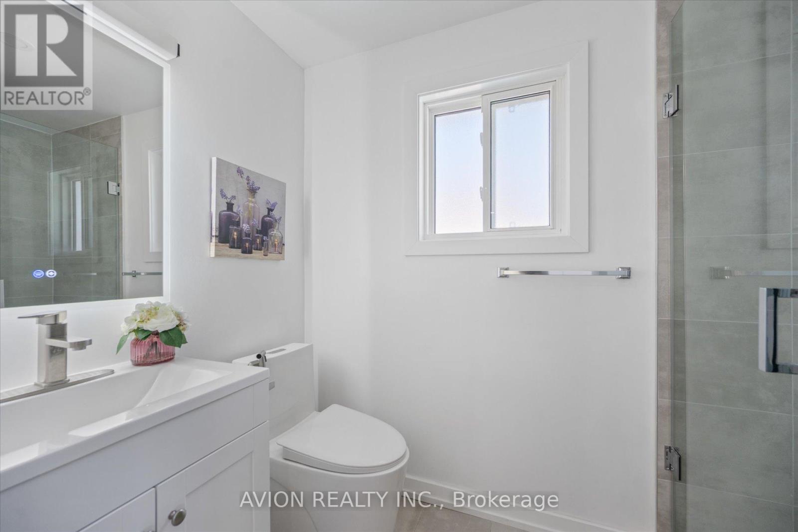 1397 Highgate Court, Oakville, Ontario  L6H 2V4 - Photo 18 - W12372706