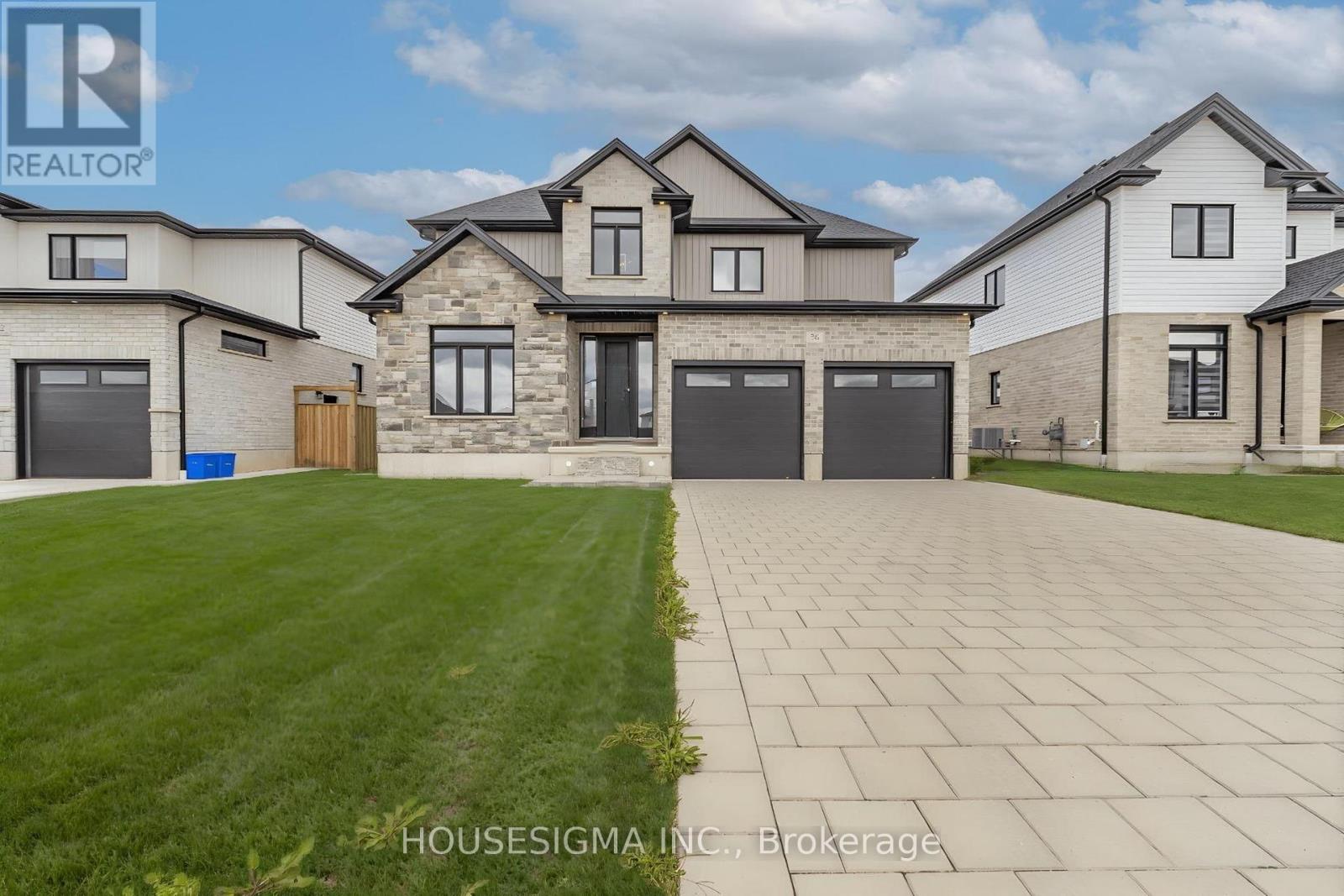 36 Kelly Drive, Zorra (Thamesford), Ontario  N0M 2M0 - Photo 2 - X12372741