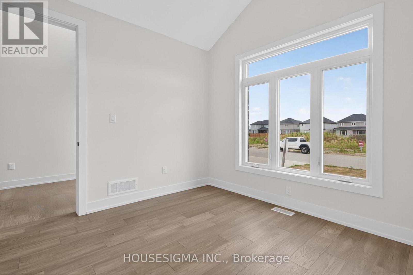 36 Kelly Drive, Zorra, Ontario  N0M 2M0 - Photo 21 - X12372741