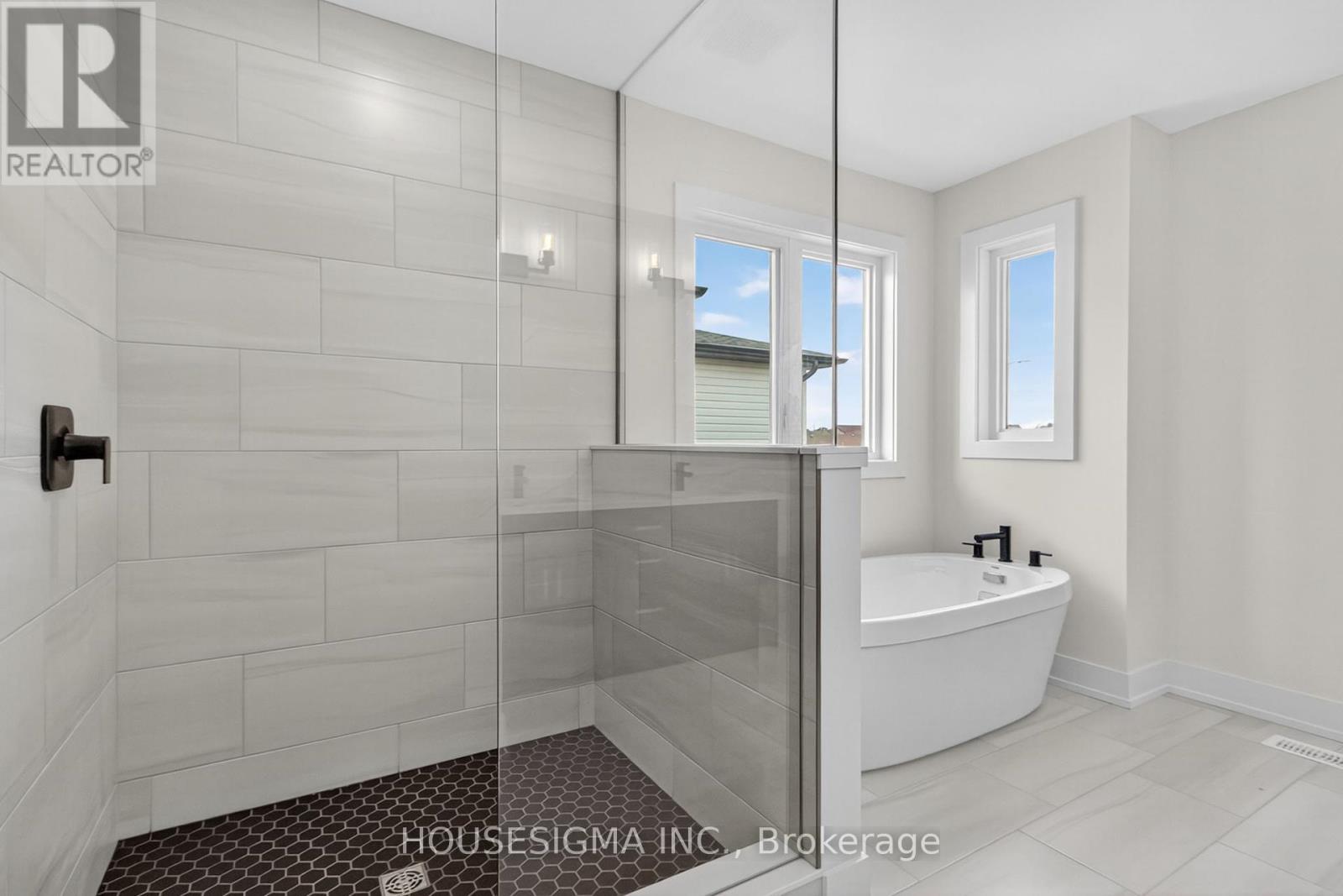36 Kelly Drive, Zorra, Ontario  N0M 2M0 - Photo 30 - X12372741