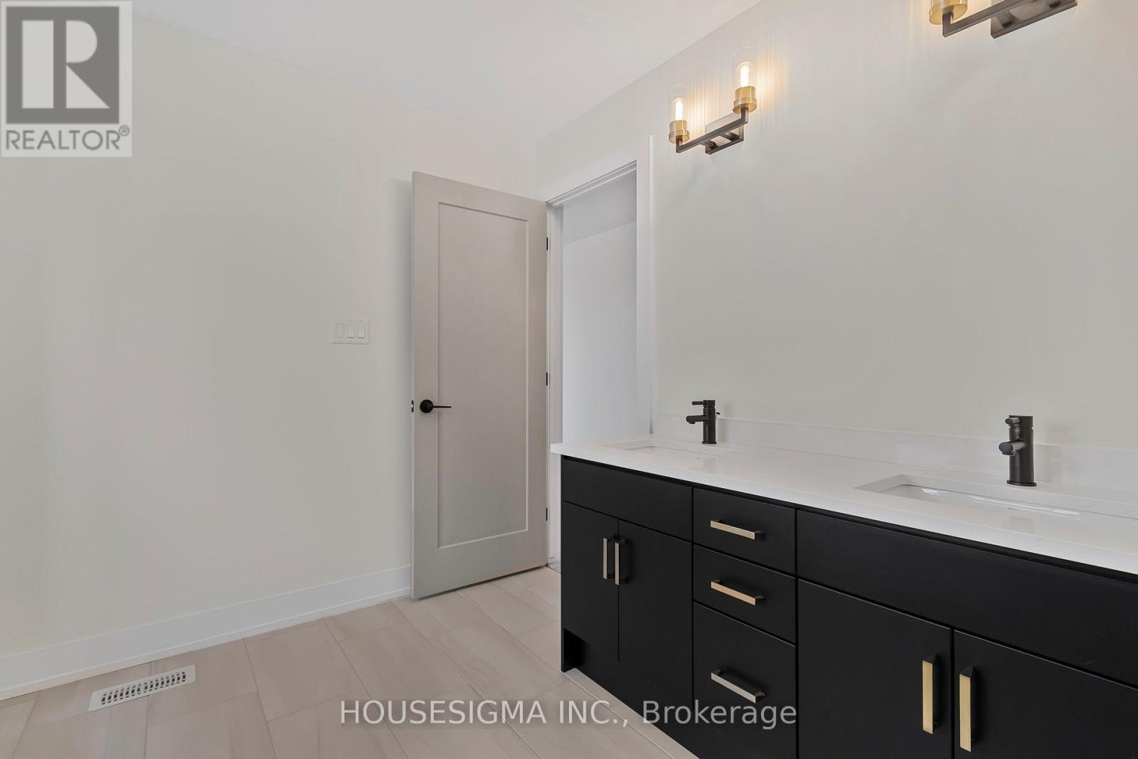 36 Kelly Drive, Zorra, Ontario  N0M 2M0 - Photo 31 - X12372741