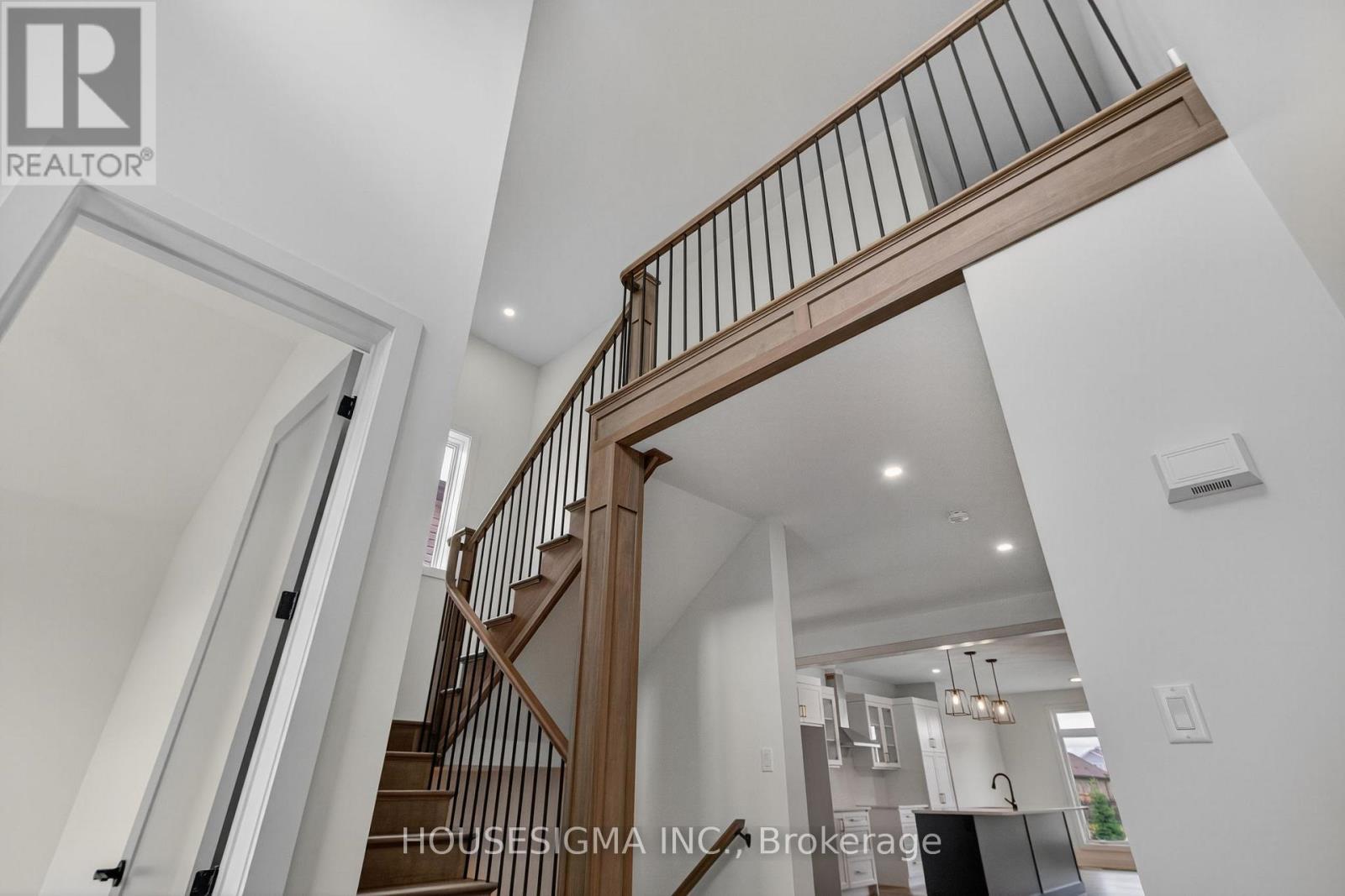 36 Kelly Drive, Zorra, Ontario  N0M 2M0 - Photo 9 - X12372741