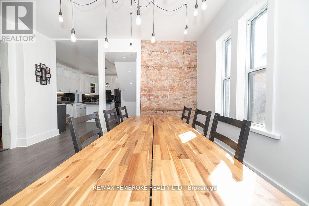 502 Mary Street, Pembroke, Ontario  K8A 5X1 - Photo 14 - X12372734