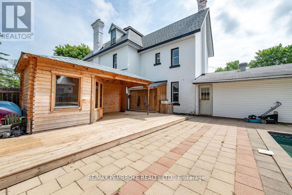 502 Mary Street, Pembroke, Ontario  K8A 5X1 - Photo 38 - X12372734