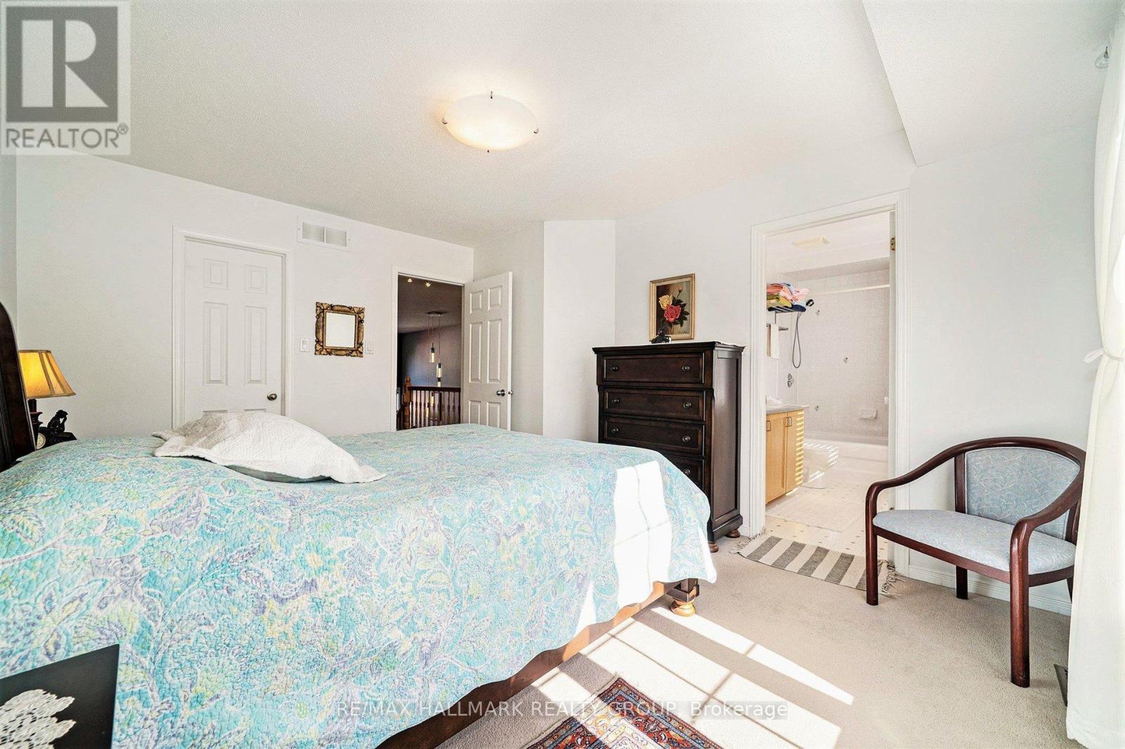 7 Maple Park Private, Ottawa, Ontario  K1T 4A6 - Photo 15 - X12372751