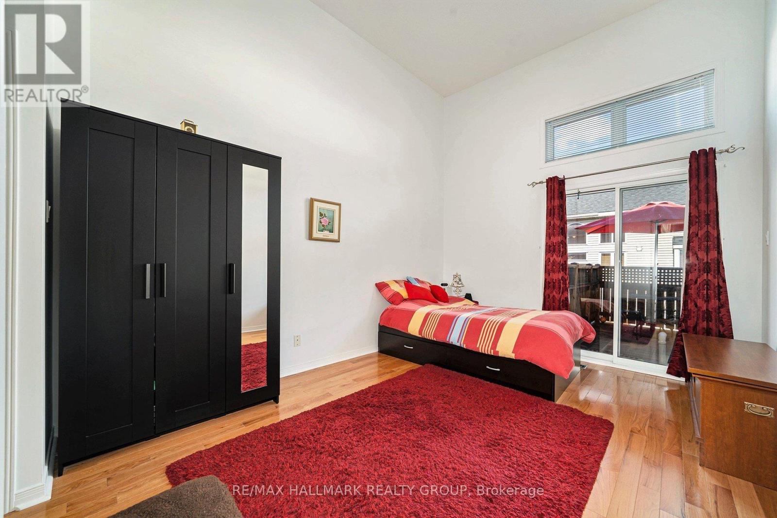 7 Maple Park Private, Ottawa, Ontario  K1T 4A6 - Photo 18 - X12372751