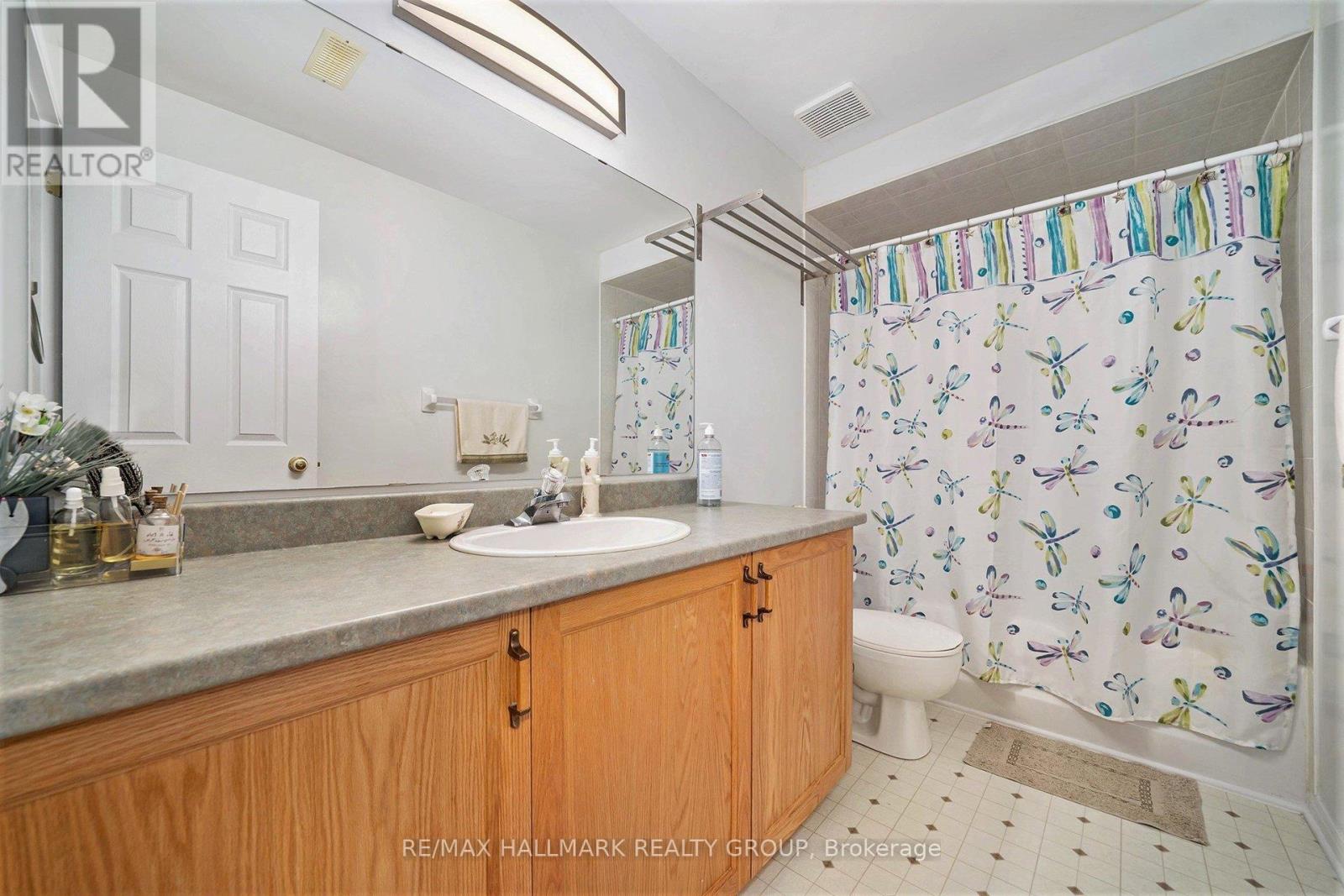 7 Maple Park Private, Ottawa, Ontario  K1T 4A6 - Photo 27 - X12372751