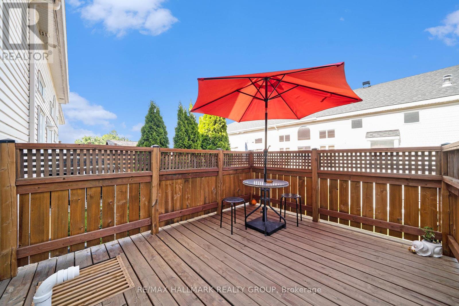 7 Maple Park Private, Ottawa, Ontario  K1T 4A6 - Photo 31 - X12372751